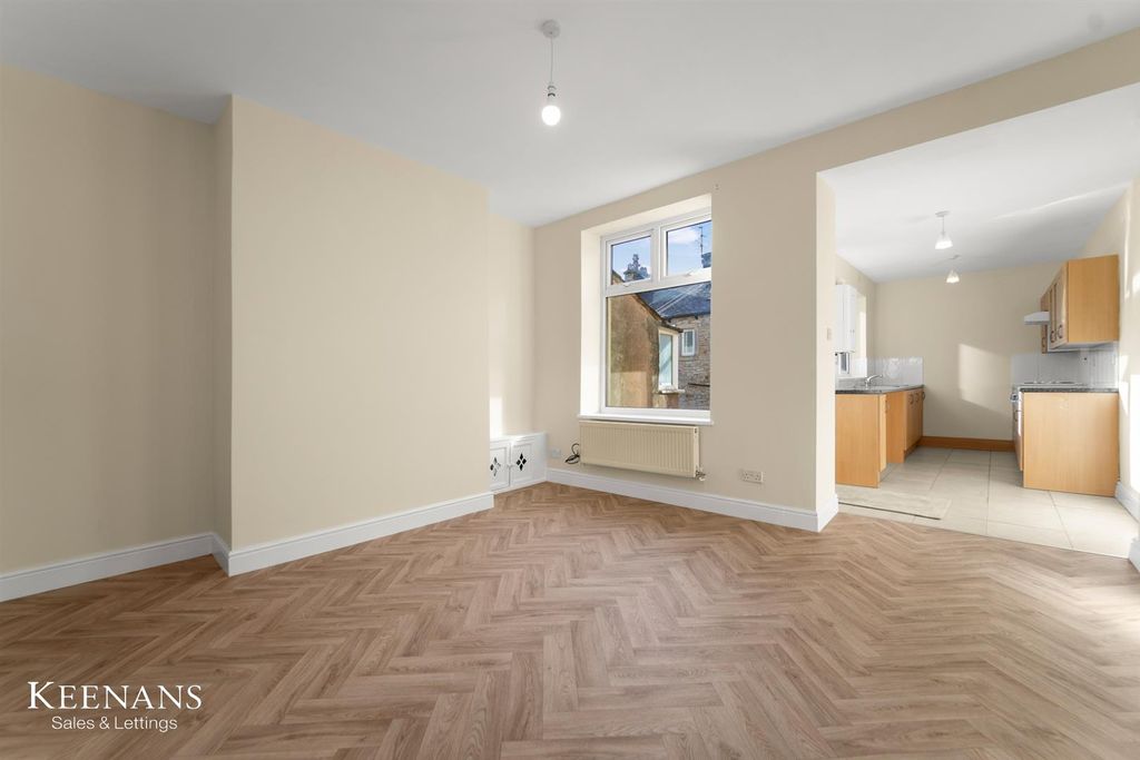 Property photo 2 of 17 Dsc03576.Jpg