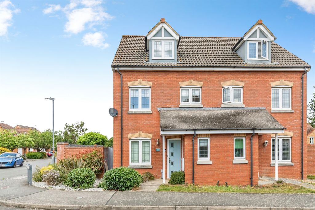 Property photo 2 of 19