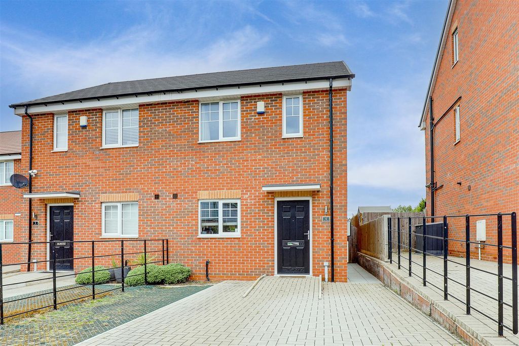 Property photo 1 of 20 Img_4670-Img_4674.Jpg