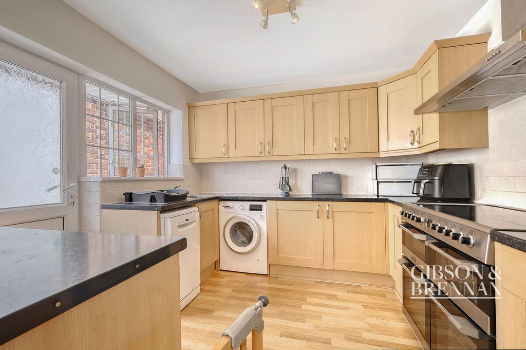 Property photo 1 of 26