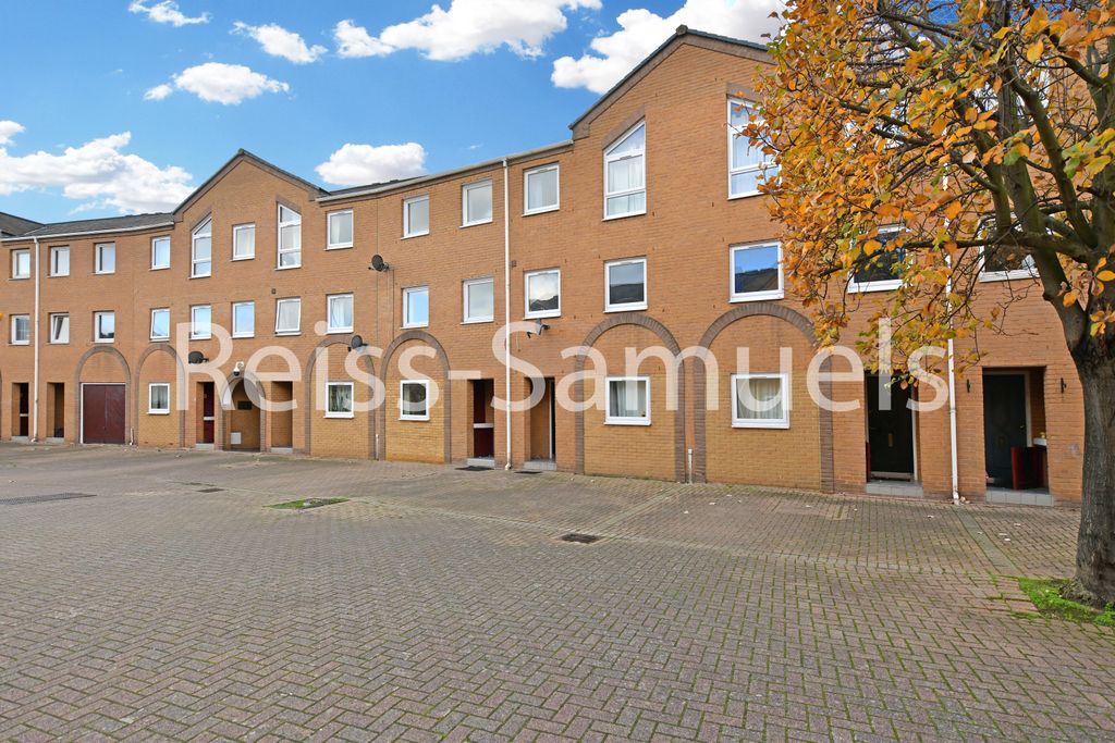 Property photo 3 of 51