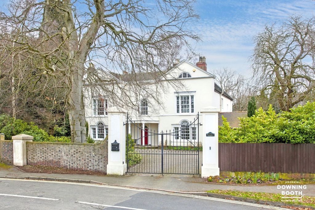Property photo 1 of 42