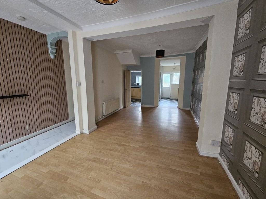 Property photo 3 of 10 Not Specified