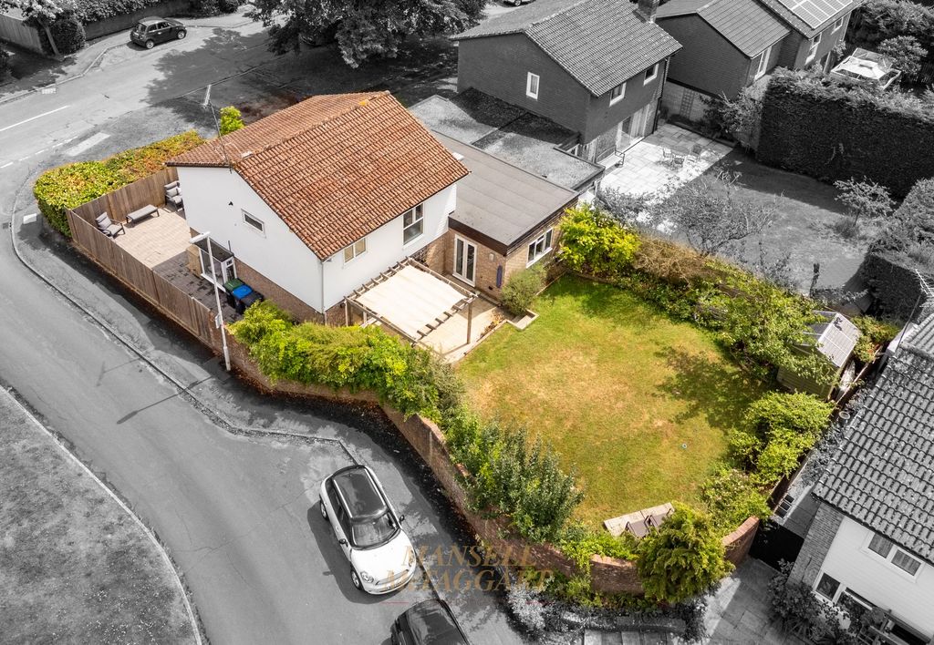 Property photo 2 of 22