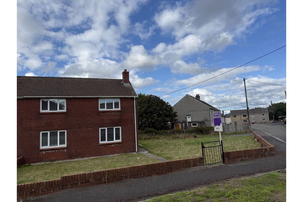 Property photo 1 of 41