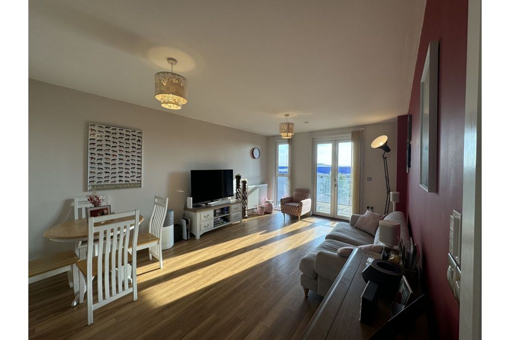 Property photo 3 of 10 Open Plan Living