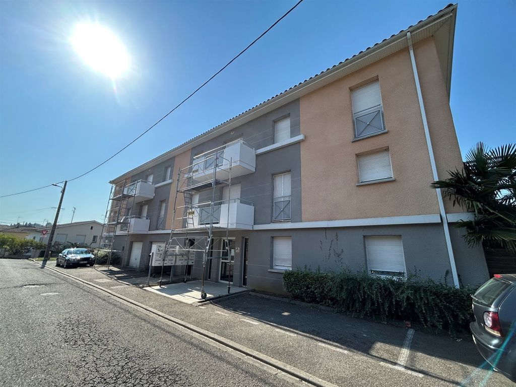 Property photo 1 of 10 Two-Room Apartment 45 m2 In Auch Moulias District Sold Furnished