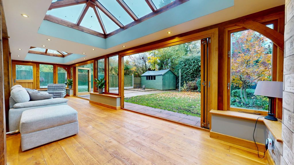 Property photo 2 of 33 4619772