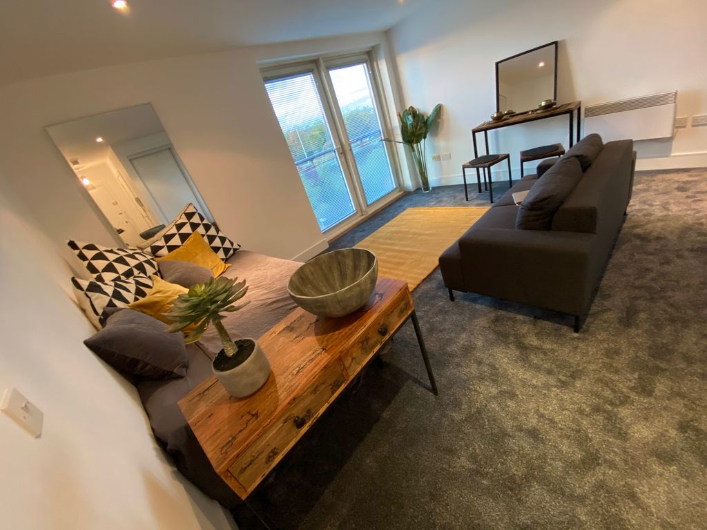 Property photo 1 of 3