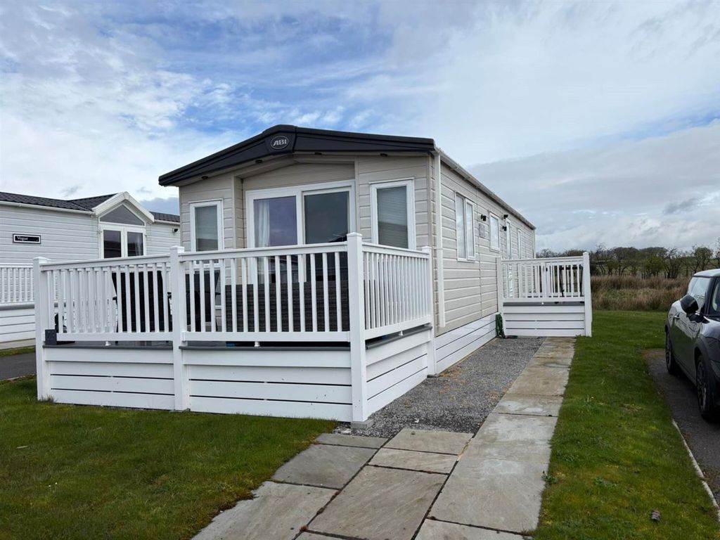 Property photo 1 of 23 654-1.Jpg