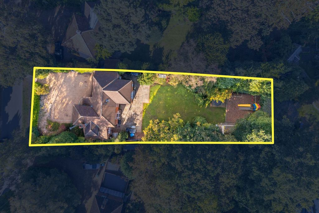 Property photo 2 of 17