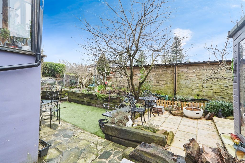 Property photo 2 of 21