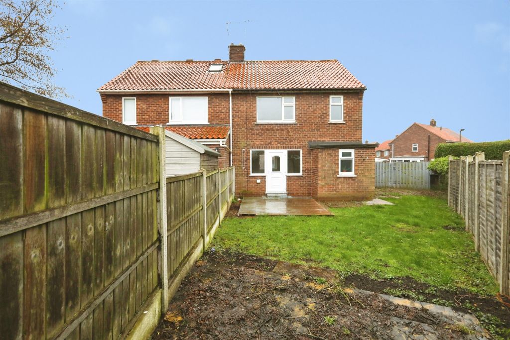 Property photo 2 of 14