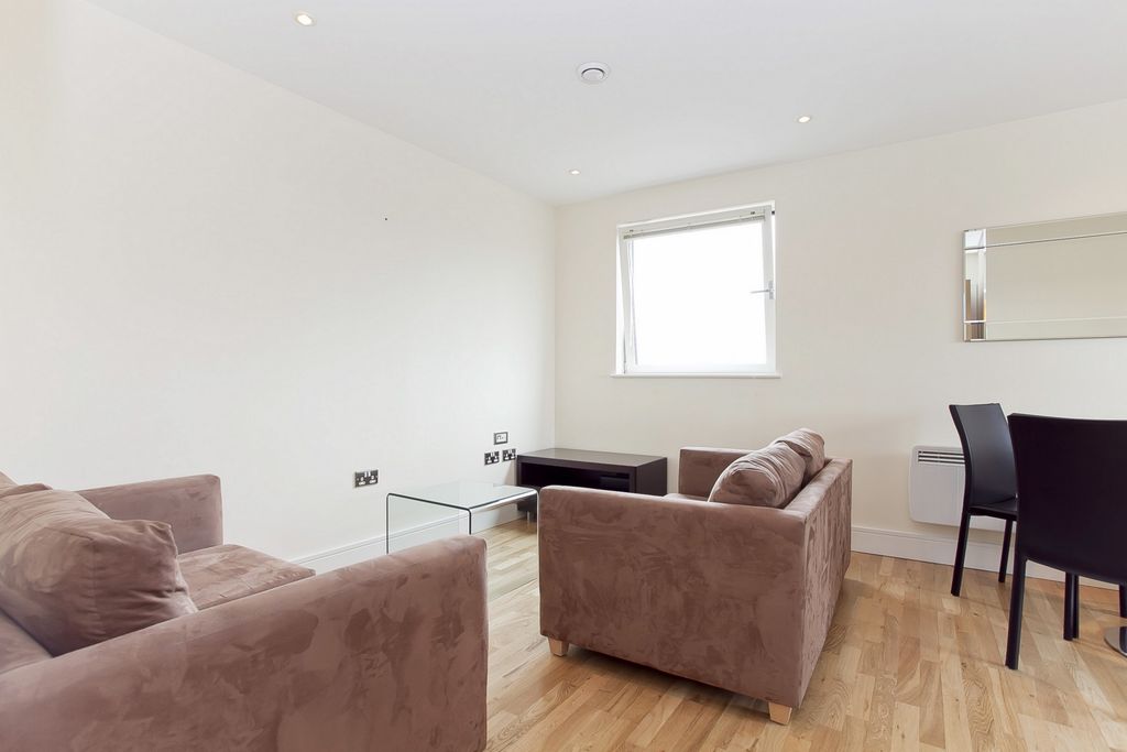 Property photo 2 of 10 Photo 6