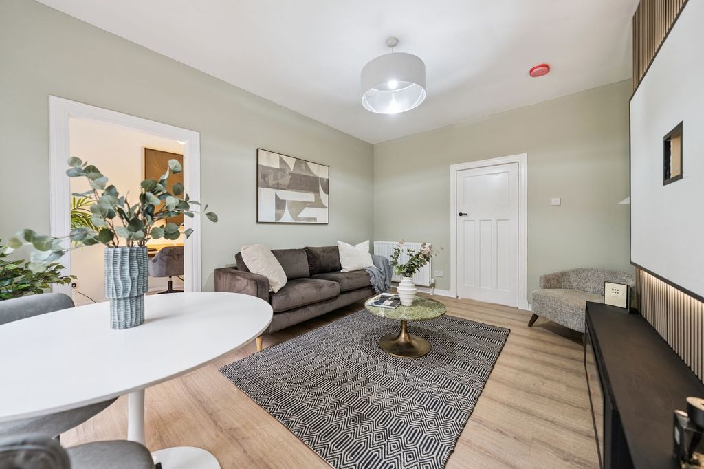 Property photo 3 of 24