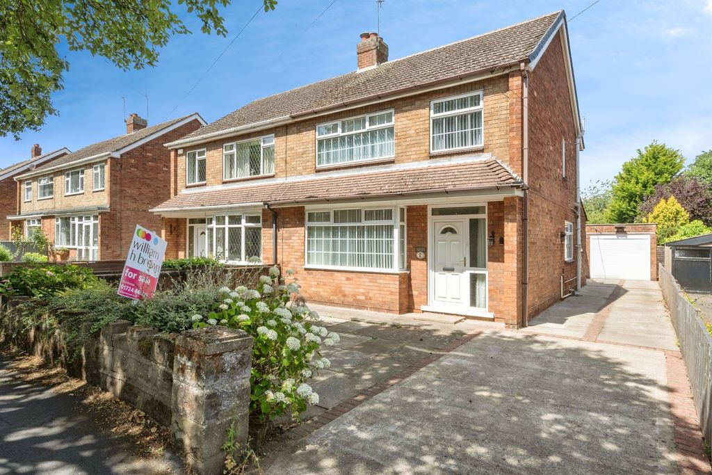 Property photo 1 of 17