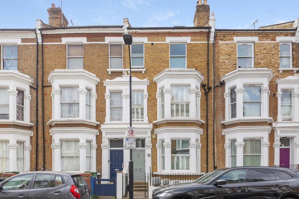 Property photo 1 of 34