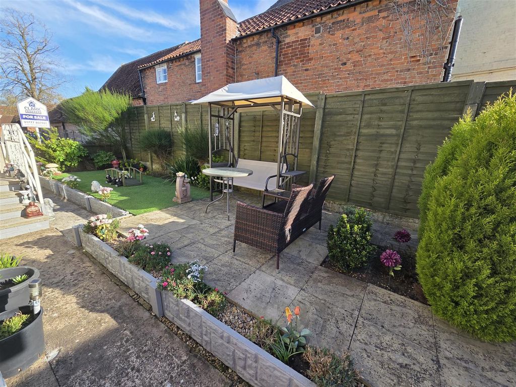 Property photo 3 of 13 20260407_171135.Jpg