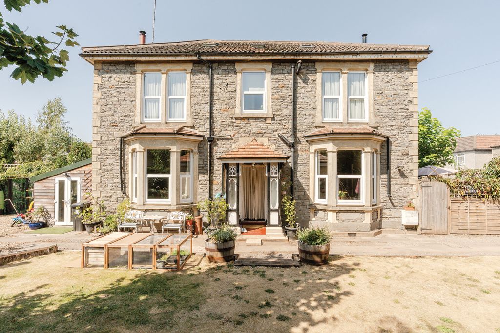 Property photo 1 of 25 1
