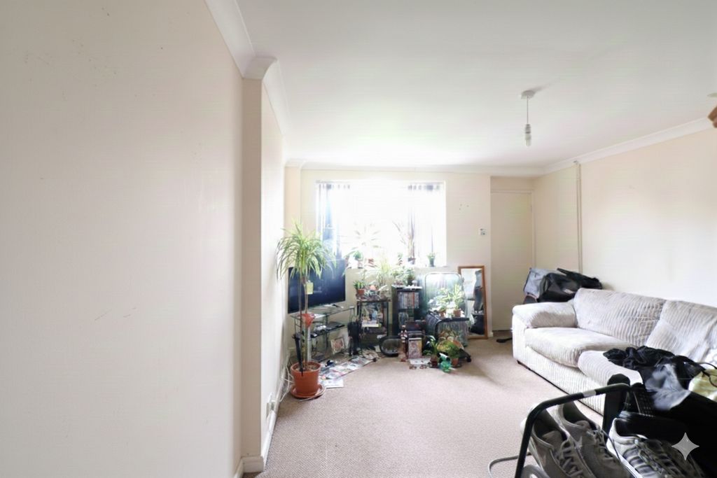 Property photo 2 of 9 Lounge From Kitchen Door