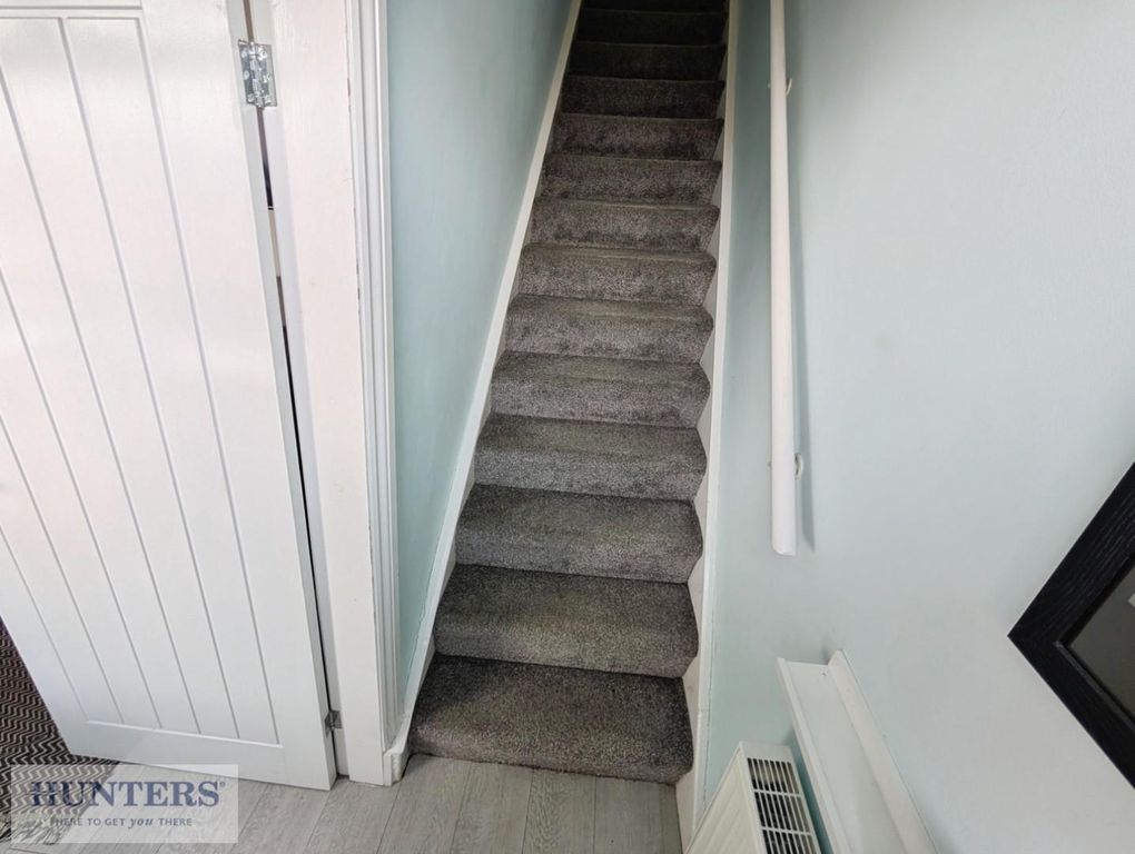 Property photo 3 of 12 Entrance Hallway