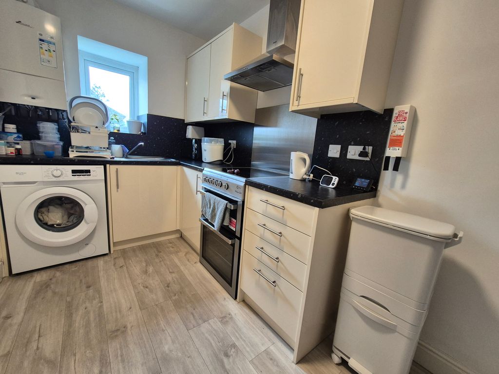 Property photo 2 of 6