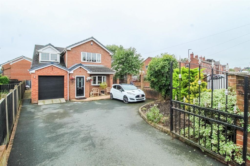Property photo 1 of 16