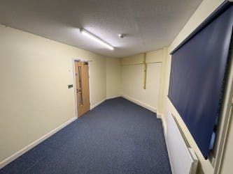Property photo 2 of 8 2Ace6d6d-Bf3A-409E-9B11-1Bc8c258Bd89.Jpg