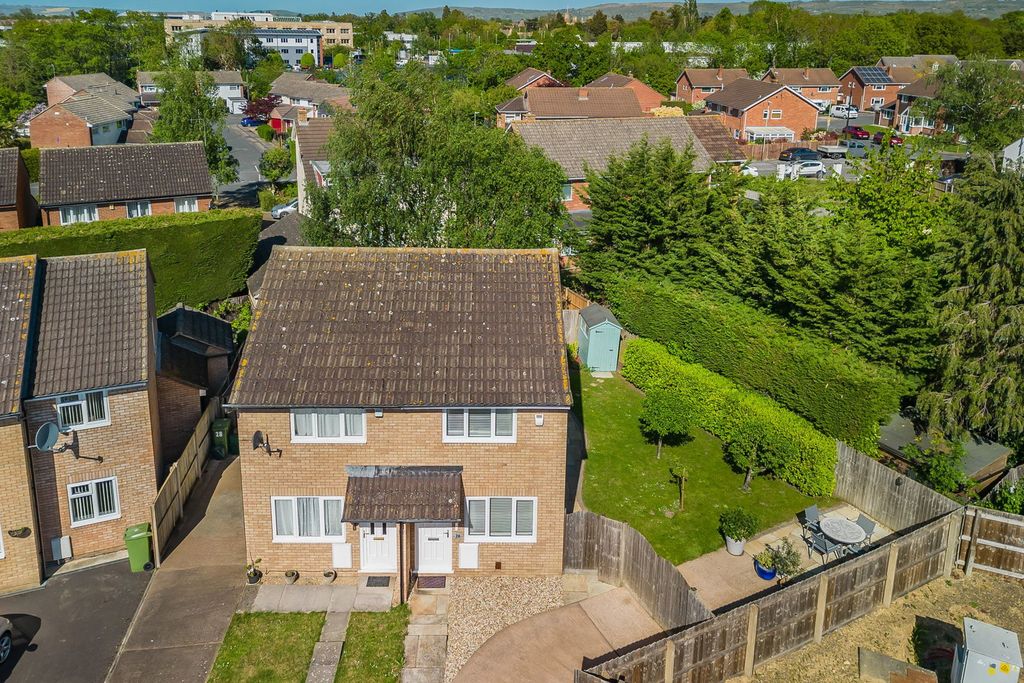 Property photo 1 of 16