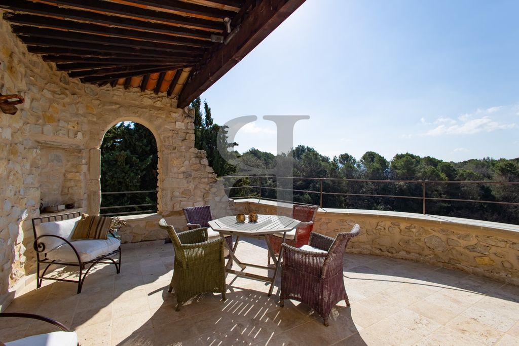 Property photo 3 of 25