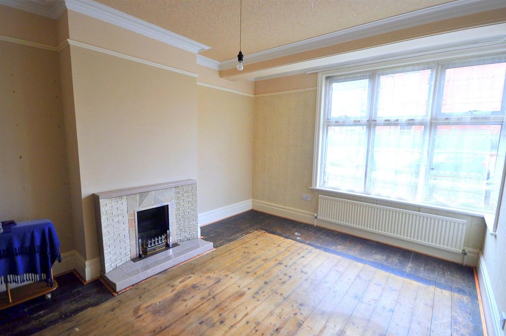 Property photo 2 of 8 Gore Dining Room.Jpg