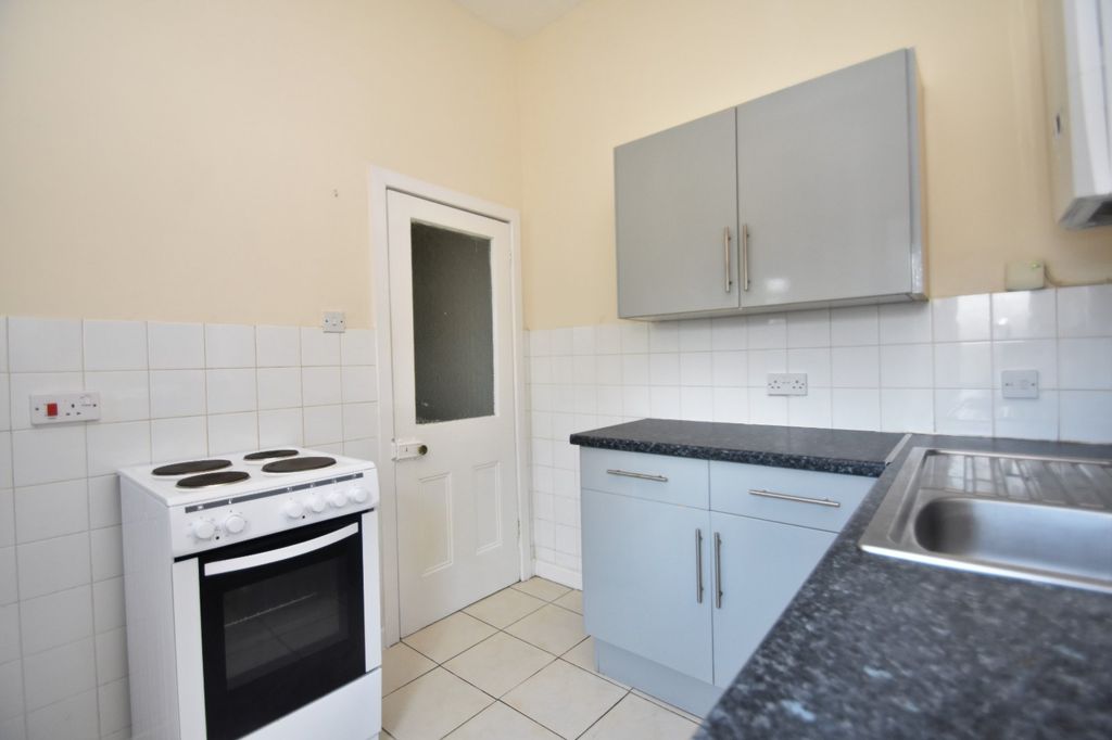 Property photo 2 of 10 Picture No. 22