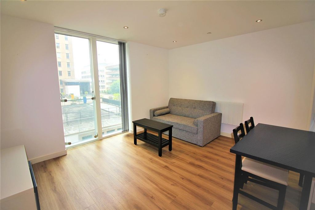 Property photo 2 of 9