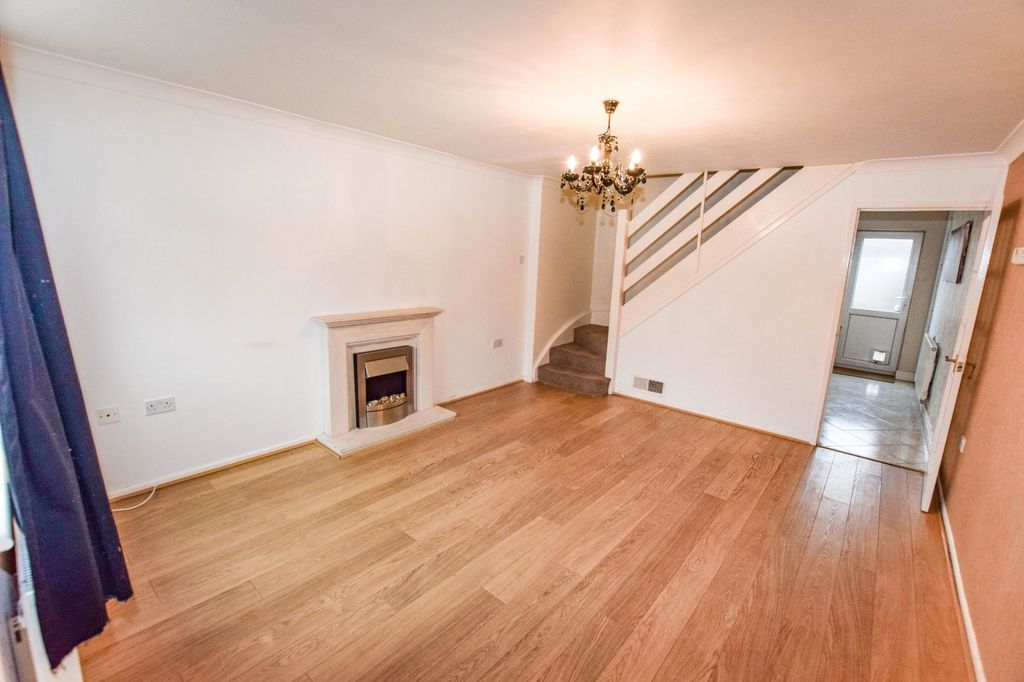 Property photo 3 of 11 Picture No. 06