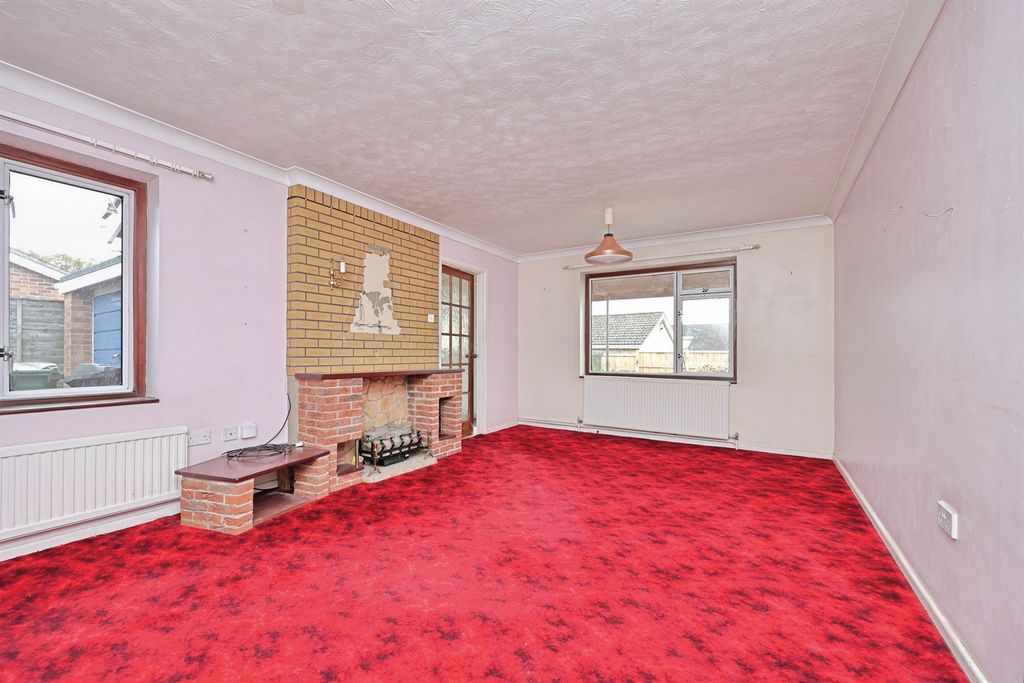 Property photo 3 of 10