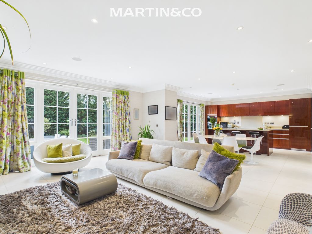 Property photo 3 of 51