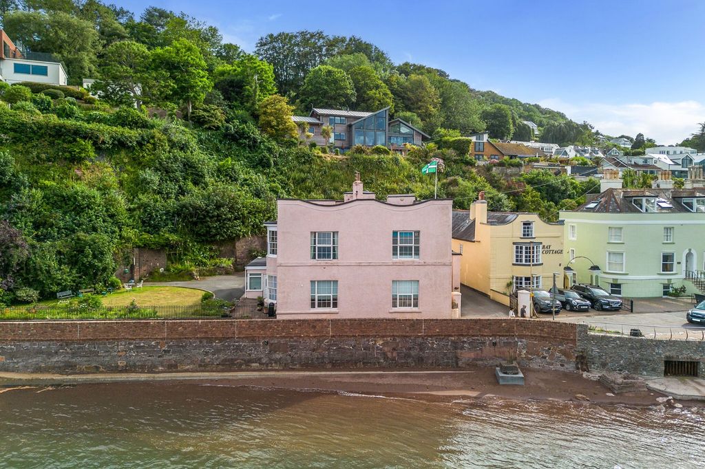 Property photo 2 of 15 Shaldon House