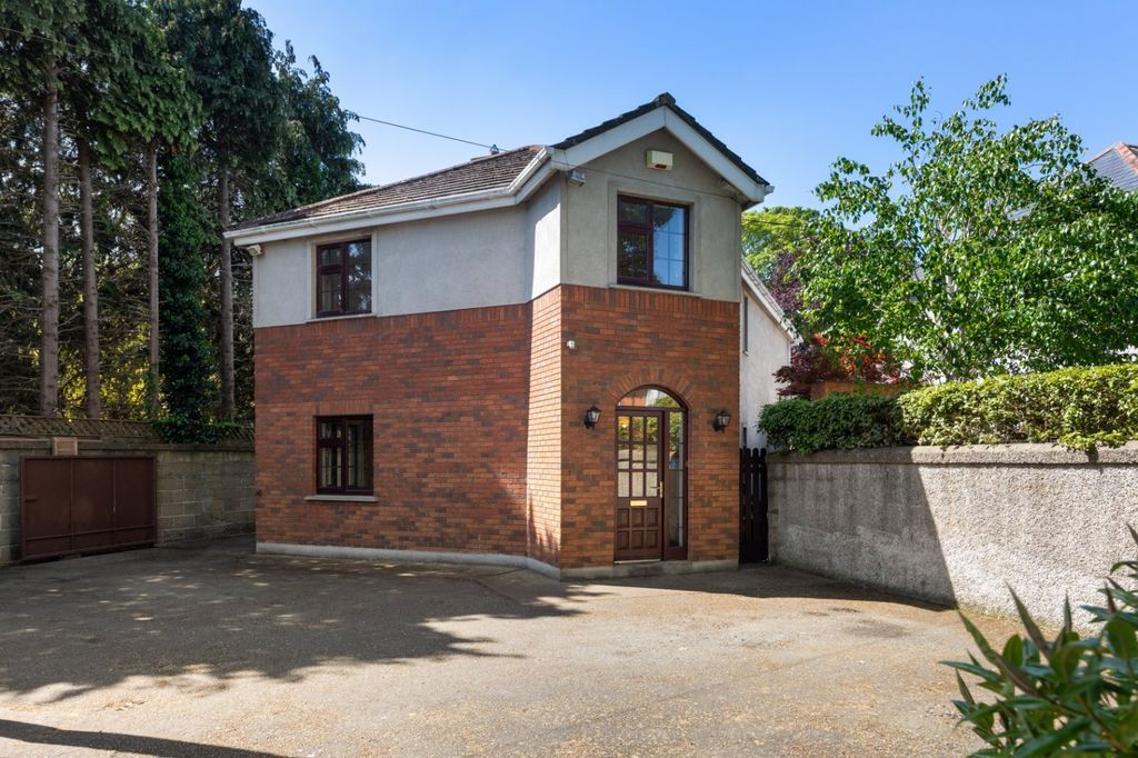 Property photo 2 of 24 Images