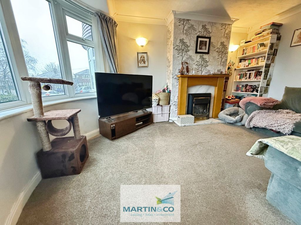 Property photo 3 of 16 5ce8523E-6-45B7-83A8-C2Fd245663D8-5090-0000008Edd1