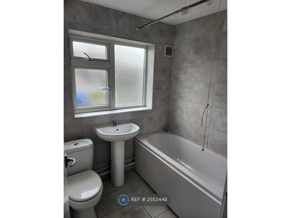 Property photo 3 of 3 Bathroom