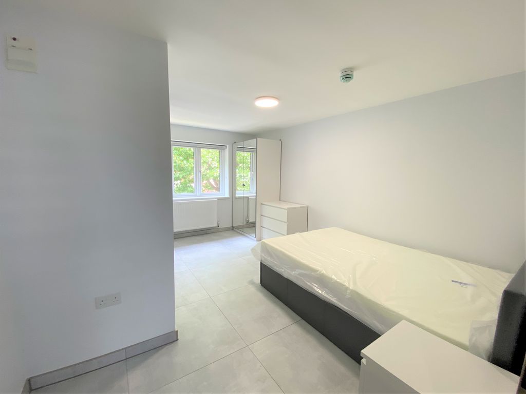 Property photo 2 of 6 Img_3432