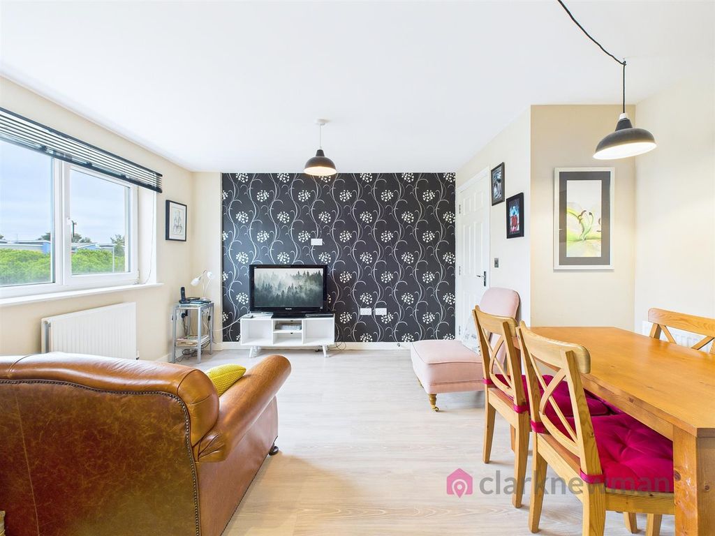 Property photo 3 of 9 Open Plan Living