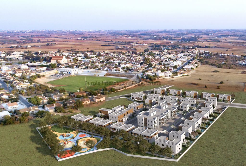 Property photo 2 of 8