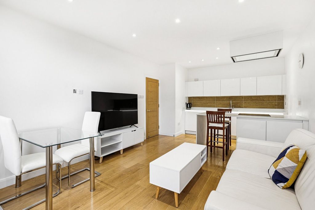 Property photo 2 of 7