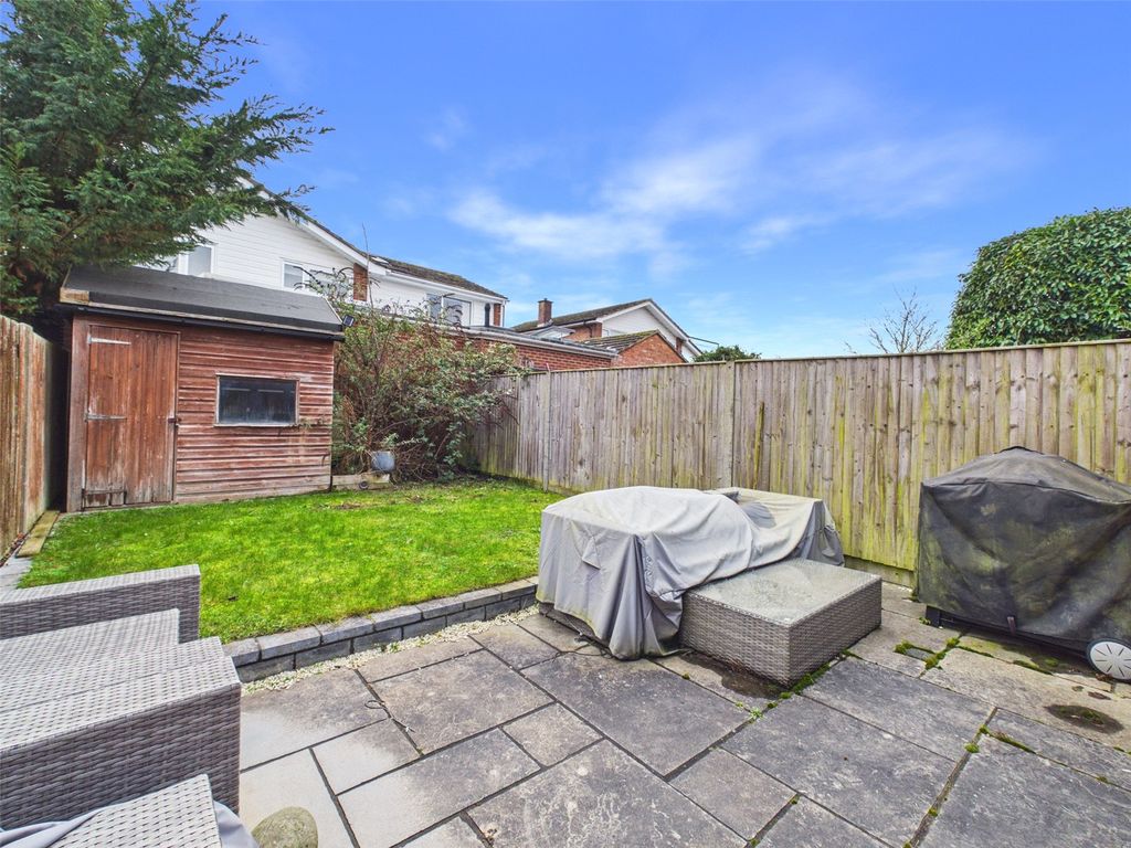 Property photo 2 of 18 Garden