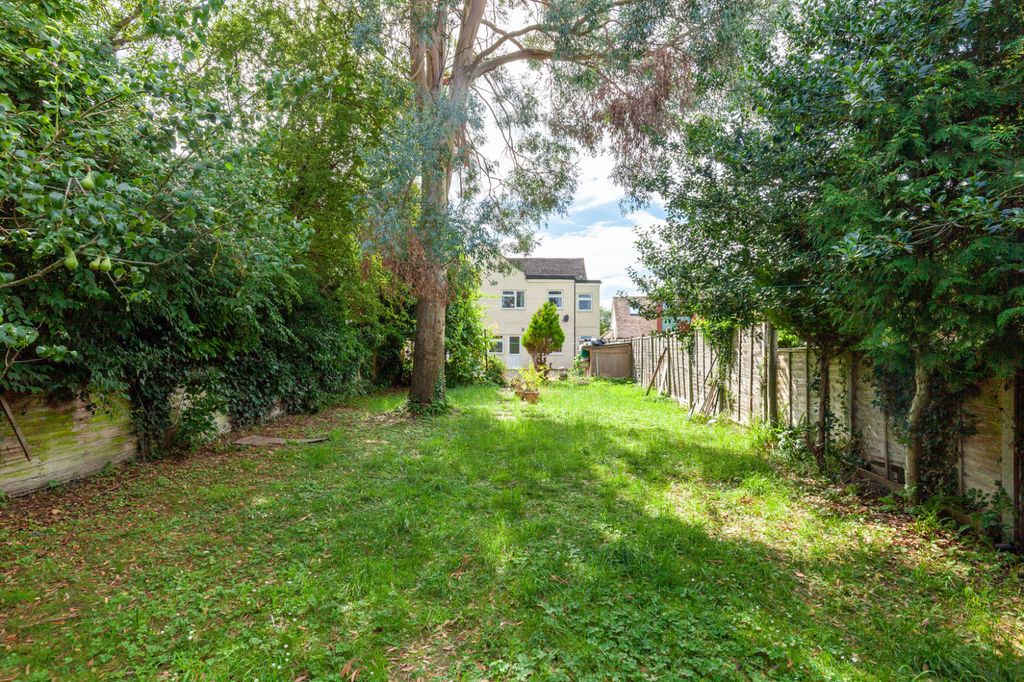 Property photo 2 of 18