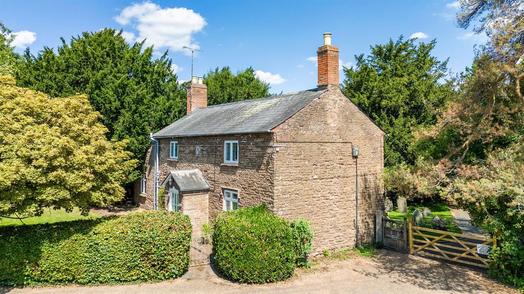 Property photo 1 of 13 0812Symons-01.Jpg