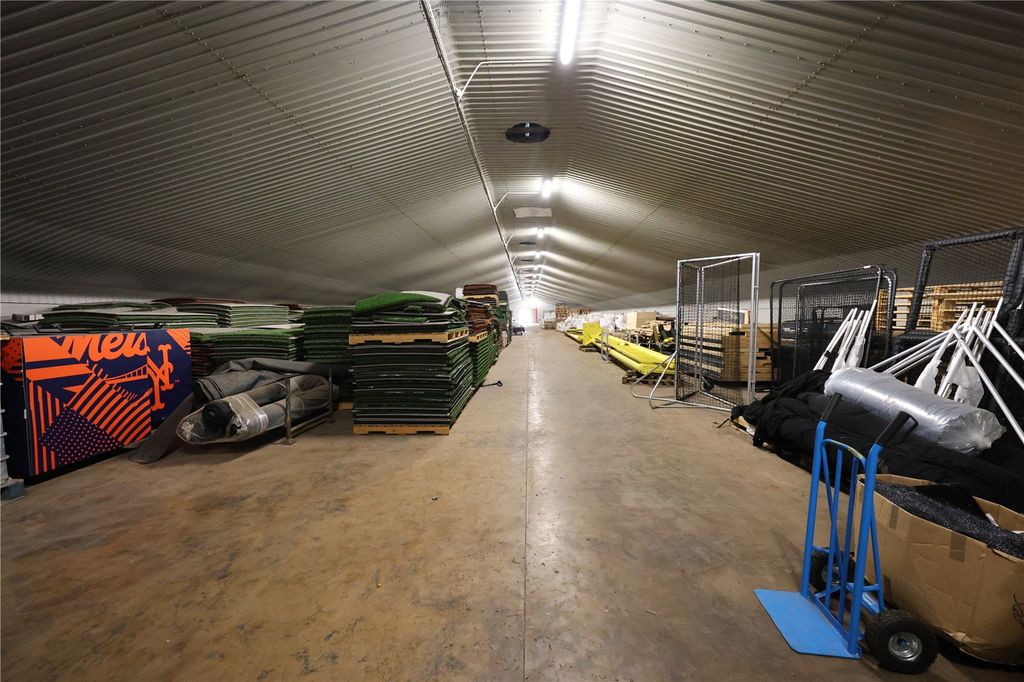 Property photo 3 of 7 Picture No. 01