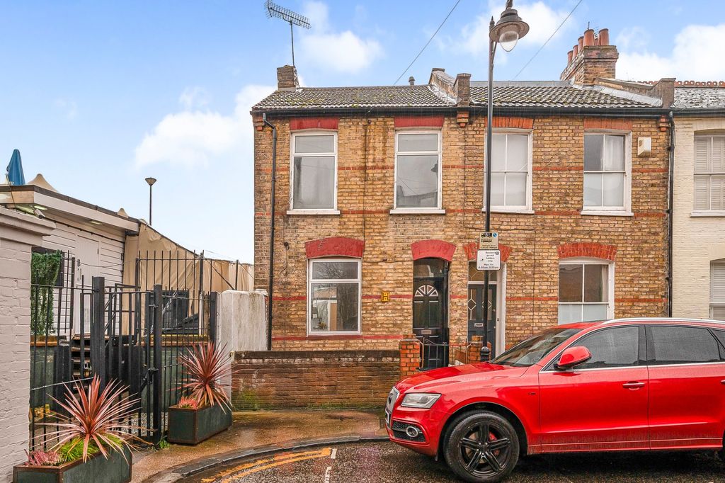 Property photo 1 of 15