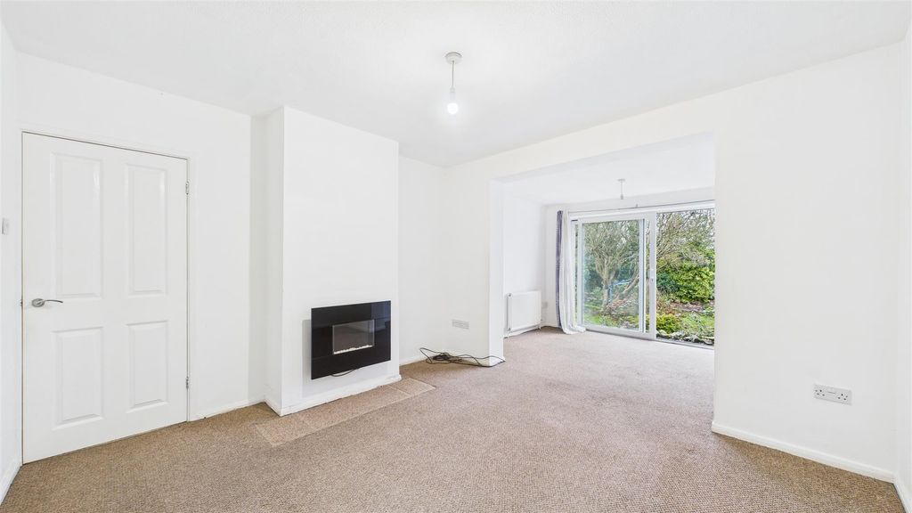 Property photo 2 of 23 Cam05101G0-Pr0111-Still005.Jpg